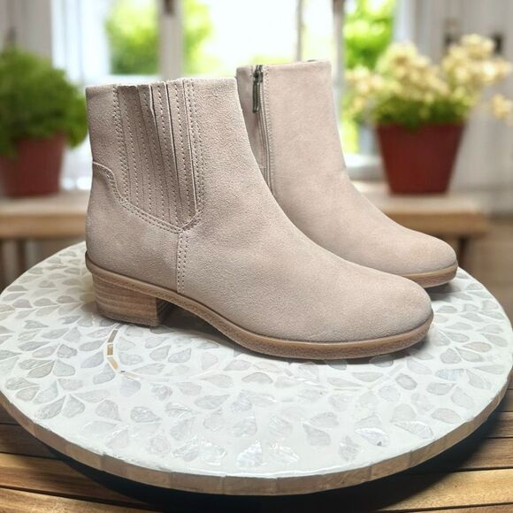 Dansko $220 Daisie Waterproof Nubuck Leather Chelsea Ankle Boots Women EU 36 NEW - Picture 2 of 14
